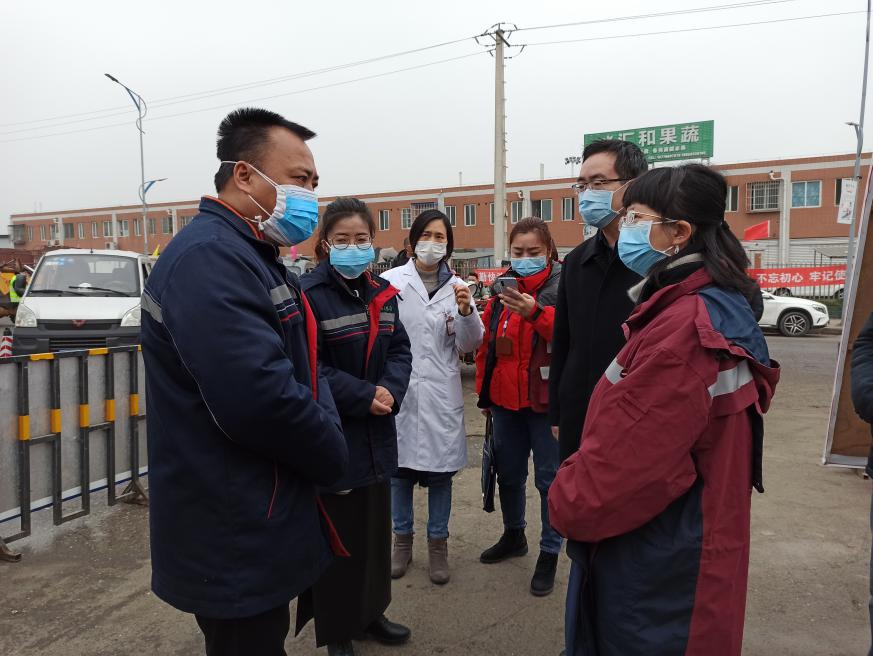 市疾控中心專家現場指導交發(fā)集團 新冠肺炎肺炎疫情防控和復工復產工作4.jpg ce885a96f76443b33bc45cbecef431a7.jpg